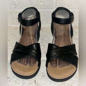 Clark’s Jillian Bella Black Sandals Ankle Strap size 8W